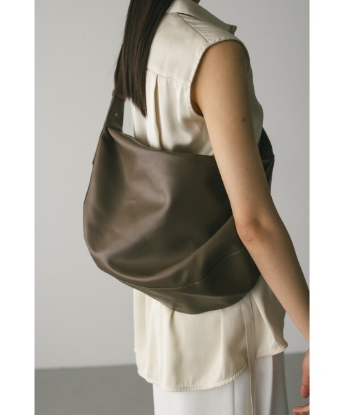 STYLEMIXER(スタイルミキサー)の「【ベストセラー】マンドリンショルダーバッグ(ショルダーバッグ・レディース・ブラック/ブラウン・FREE)」の7枚目の写真