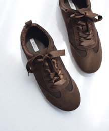 PICCIN（ピッチン）の「【軽量・柔らかい】サテンリボンレースアップスニーカー（スニーカー）」