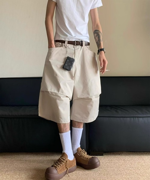 THE HITSS(ヒッツ)の「ワイドレッグ ナイロン ギミック ジョーツ / ルーズシルエット テック ハーフパンツ(その他パンツ・メンズ・ブラック/ベージュ・M/XL)」の5枚目の写真