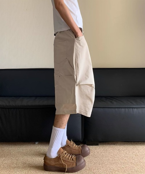 THE HITSS(ヒッツ)の「ワイドレッグ ナイロン ギミック ジョーツ / ルーズシルエット テック ハーフパンツ(その他パンツ・メンズ・ブラック/ベージュ・M/XL)」の6枚目の写真
