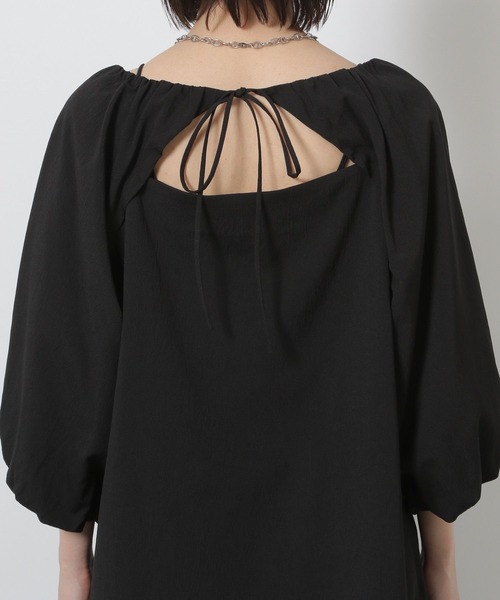 LAKOLE（ラコレ）の「クレープ袖バルーンブラウス / 580617（シャツ/ブラウス・レディース・マスタード/ブラウン/ブラック/アイボリー・FREE）」の9枚目の写真