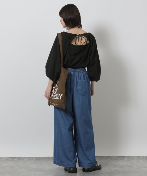 LAKOLE（ラコレ）の「クレープ袖バルーンブラウス / 580617（シャツ/ブラウス・レディース・マスタード/ブラウン/ブラック/アイボリー・FREE）」の16枚目の写真