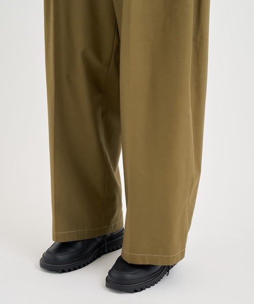 KHOKI / コッキ】Tuck-detail cotton pants（チノパンツ）｜KHOKI