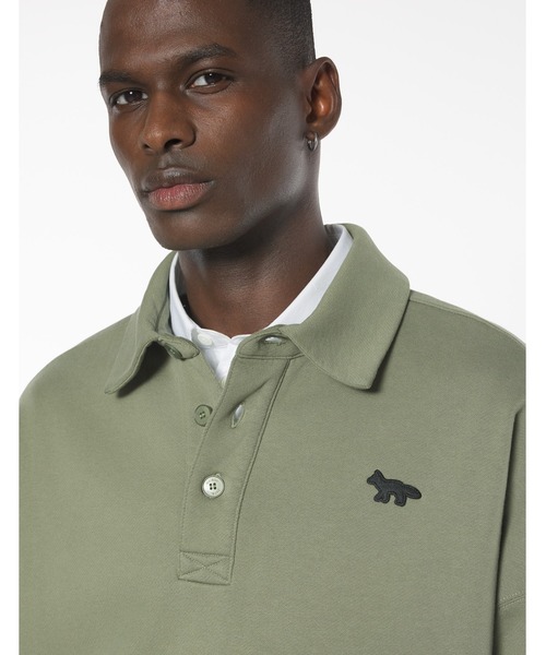 Maison Kitsune（メゾンキツネ）の「PROFILE FOX OVERSIZE POLO SWEATSHIRT（スウェット・メンズ・オリーブドラブ・XL/L/M/S/XS）」の6枚目の写真
