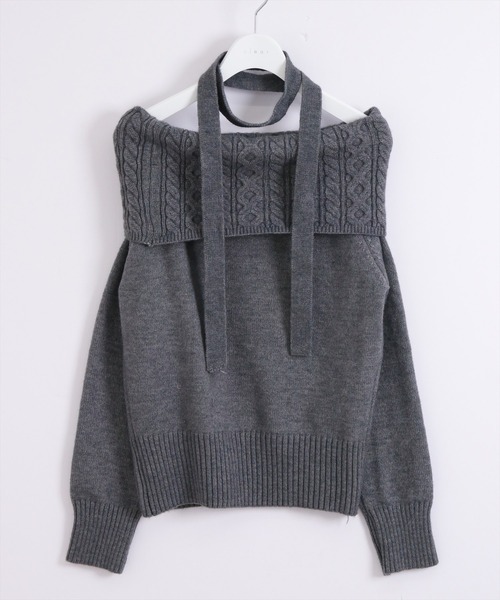 STAY MOTION（ステイモーション）の「【WEB限定】チョーカー付きケーブル編みオフショルダーニットトップス［韓国ファッション カジュアル］（ニット/セーター・レディース・オフホワイト/チャコールグレー/グレー・F）」の5枚目の写真