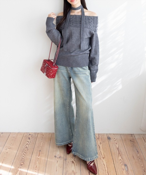 STAY MOTION（ステイモーション）の「【WEB限定】チョーカー付きケーブル編みオフショルダーニットトップス［韓国ファッション カジュアル］（ニット/セーター・レディース・オフホワイト/チャコールグレー/グレー・F）」の9枚目の写真