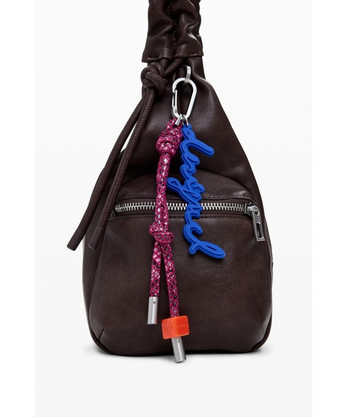 Desigual(デシグアル)の「Gathered charm hobo bag / ギャザーハンドルチャームホーボーバッグ(ハンドバッグ・レディース・ブラウン・FREE)」の8枚目の写真