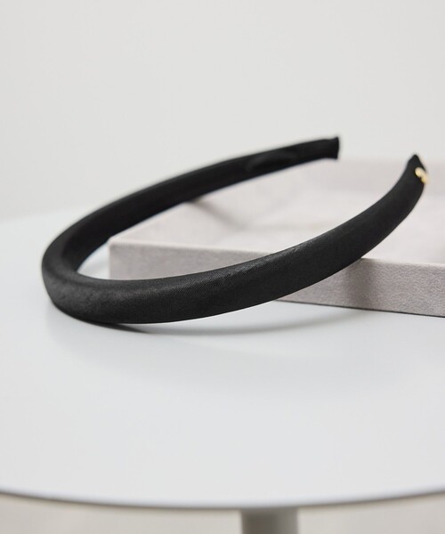 ROPE' PICNIC(ロペピクニック)の「プレート付きサテンカチューシャ(カチューシャ・レディース・ブラック/ブラウン系その他2/ベージュ系その他・FREE)」の2枚目の写真