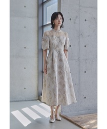 ジャガード」に該当するレディースのワンピース/ドレス（ベージュ系