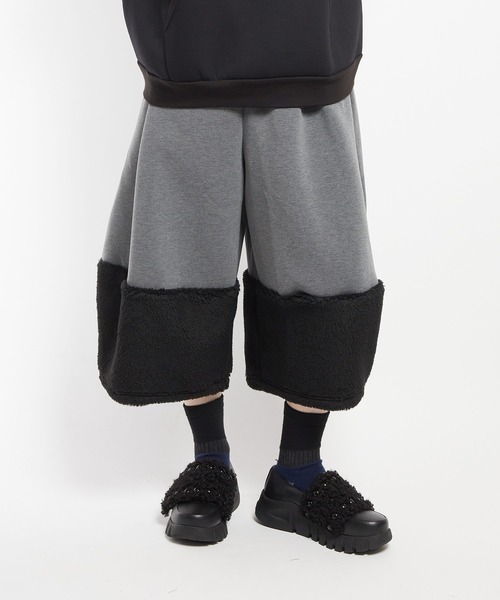 gomme（ゴム）の「ダンボールニット　ヘムチェンジパンツ（その他パンツ・レディース・アイボリー/ブラック/チャコールグレー・MEDIUM）」の3枚目の写真