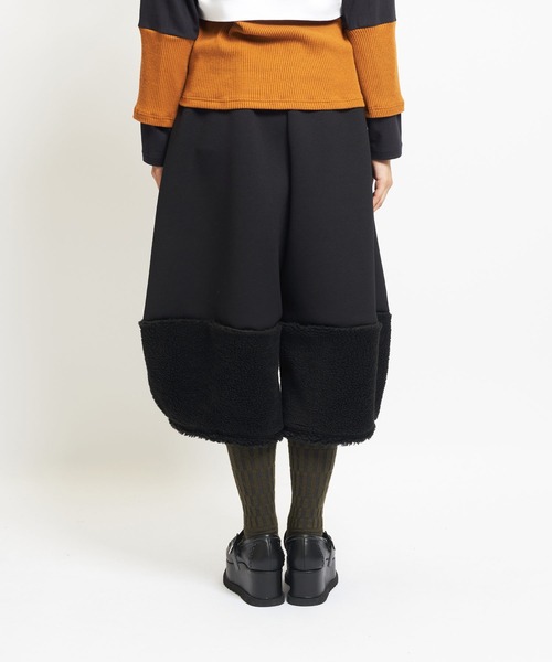 gomme（ゴム）の「ダンボールニット　ヘムチェンジパンツ（その他パンツ・レディース・アイボリー/ブラック/チャコールグレー・MEDIUM）」の15枚目の写真