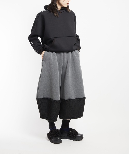 gomme（ゴム）の「ダンボールニット　ヘムチェンジパンツ（その他パンツ・レディース・アイボリー/ブラック/チャコールグレー・MEDIUM）」の11枚目の写真