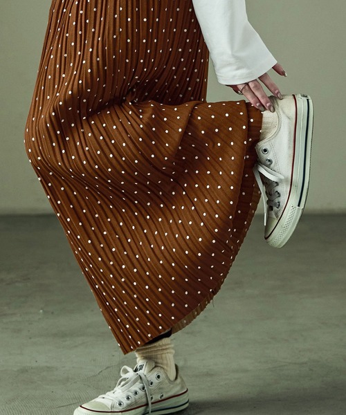 Fashion Letter(ファッションレター)の「ドットプリント プリーツイージーロングスカート(スカート・レディース・ブラウン/ブラック・M/L)」の8枚目の写真
