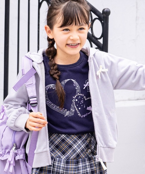 KP(ケーピー)の「ラメ裏毛 パーカ(パーカー・キッズ・アイボリー/ラベンダー・120cm/130cm/140cm/150cm/160cm)」の2枚目の写真