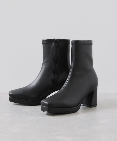 Juze（ジュゼ）の「ストームストレッチショートブーツ（ブーツ・レディース・ベージュ系その他2/ブラック・M/S）」の14枚目の写真