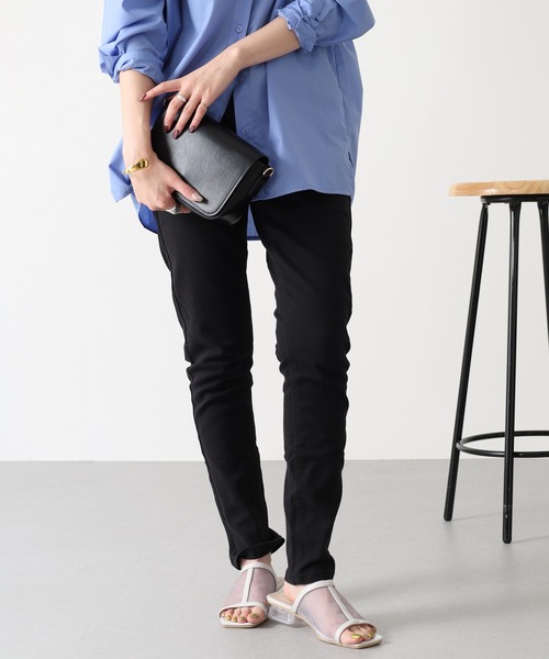 OMNES(オムネス)の「OMNES Another Edition 製品洗い365ツイルスキニーパンツ(その他パンツ・レディース・ブラック/カーキ/ベージュ/ネイビー/チャコール/インディゴブルー/グレー/レンガ/ネイビー系/ホワイト/ワンウォッシュ・2/1/7/4/3/000/6/5)」の14枚目の写真