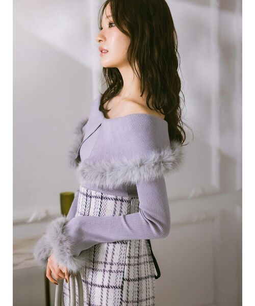 MERCURYDUO（マーキュリーデュオ）の「【WEB限定カラーあり】フェイクファートリミングニット（ニット/セーター・レディース・ライトグレー/ブラック/ベージュ/レッド/オフホワイト・FREE）」の7枚目の写真