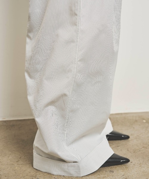 VION(ヴィオン)の「ストライプワイドパンツ / Stripe Wide Pants(その他パンツ・レディース・ホワイト/ネイビー・SMALL/MEDIUM)」の19枚目の写真
