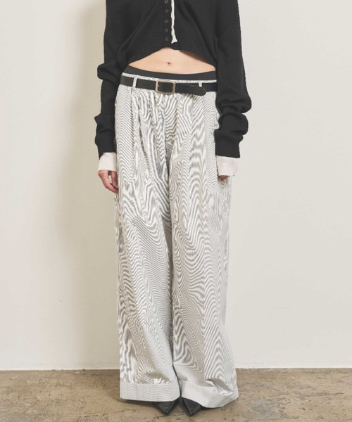 VION(ヴィオン)の「ストライプワイドパンツ / Stripe Wide Pants(その他パンツ・レディース・ホワイト/ネイビー・SMALL/MEDIUM)」の20枚目の写真