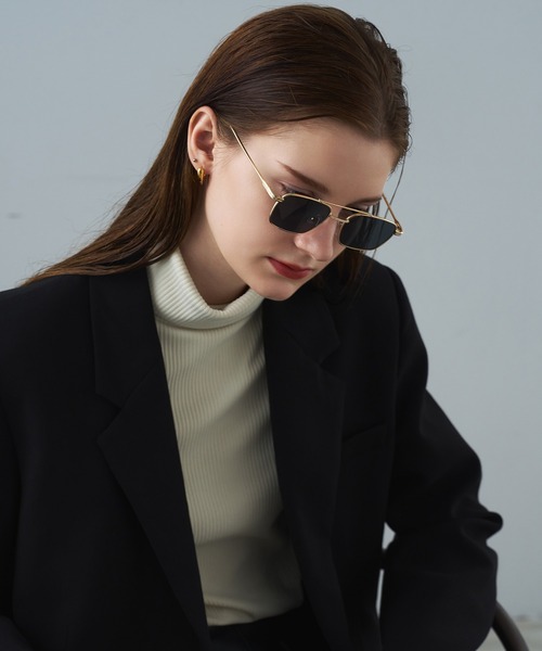 NUEF （ヌエフ）の「スクエア型｜クリアレンズ｜トレンド｜紫外線対策｜UVカット｜眼鏡｜NUEF｜ダブルブリッジクラシック（メガネ・レディース・シルバー/ゴールド/ゴールド系その他・FREE）」の20枚目の写真