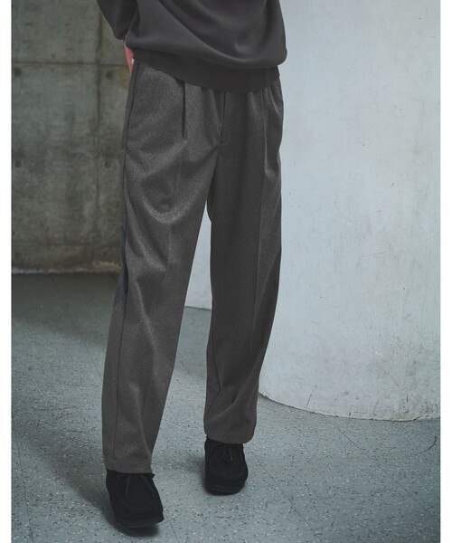 green label relaxing（グリーンレーベルリラクシング）の「WONDER CLOTH オルマイ ワイド イージーパンツ W3 -ストレッチ-（その他パンツ・メンズ・グレー/ダークブラウン/ダークグレー・S/M/L/XL）」の2枚目の写真