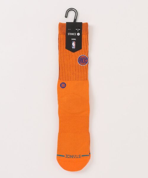 STANCE（スタンス）の「KNICKS BADGED CREW　A556D25KBC#ORA（ソックス/靴下・メンズ・オレンジ・LARGE）」の2枚目の写真