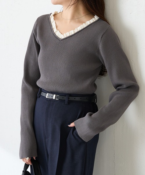 COLLAGE GALLARDAGALANTE（コラージュガリャルダガランテ）の「フリルリブニット（ニット/セーター・レディース・チャコールグレー/ベージュ・FREE）」の8枚目の写真