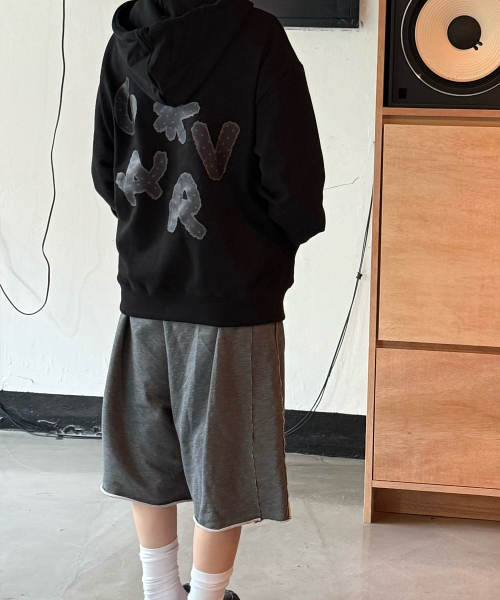 GRAVER（グレーバー）の「[ユニセックス]DOTS GRAV フードパーカー_2カラー（パーカー・レディース・ブラック/グレー・MEDIUM/LARGE）」の20枚目の写真