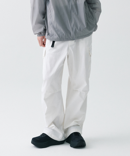 MUSINSA STANDARD（ムシンサスタンダード）の「[シティレジャー] ワイドベルトカーゴパンツ [ホワイト]（その他パンツ・メンズ・その他・40/38/42/36/34/32/30/31/33/26/28/29）」の8枚目の写真
