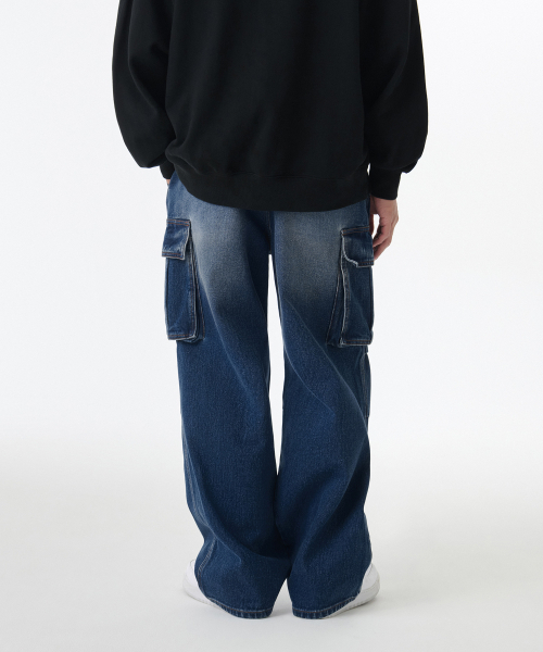 MUSINSA STANDARD（ムシンサスタンダード）の「デニムパラシュートカーゴパンツ [ミディアムインディゴ]（デニムパンツ・メンズ・その他・40/38/42/36/34/28/29/32/30/31/33/26/27）」の3枚目の写真