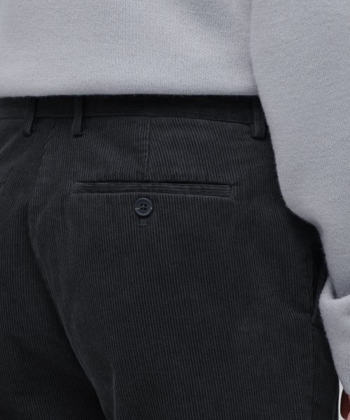 MUSINSA STANDARD（ムシンサスタンダード）の「レギュラーフィットコーデュロイパンツ[ダークグレー]（その他パンツ・メンズ・その他・29/30/31/33/26/27/28/38/36/34/32）」の6枚目の写真