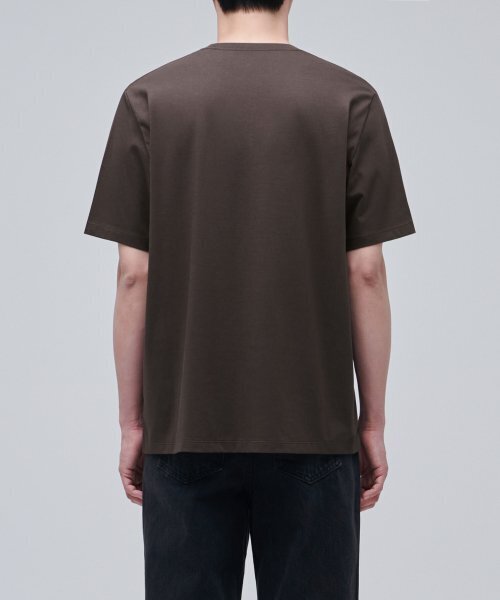 MUSINSA STANDARD（ムシンサスタンダード）の「[クールタンダード] ベーシッククルーネックTシャツ [ダークブラウン]（Tシャツ/カットソー・メンズ・その他・X-LARGE/XX-LARGE/XXX-LARGE/SMALL/MEDIUM/LARGE）」の5枚目の写真