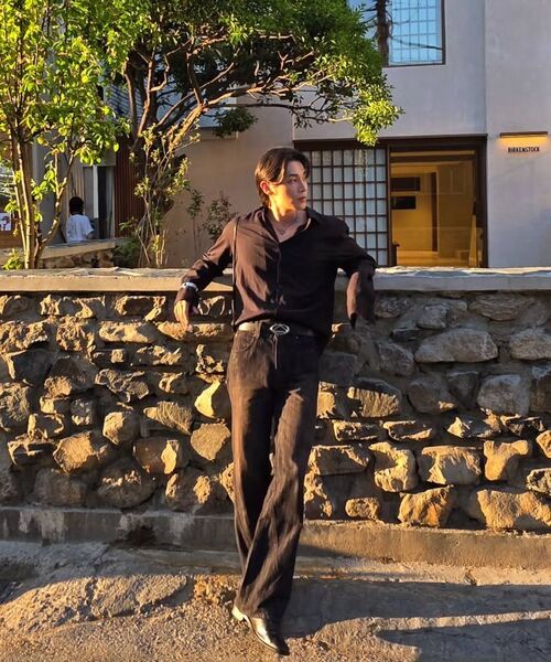 WESLEYHYUSTON(ウェズリーユーストン)の「HARSH DYEING SLUB DENIM PANTS BLACK(デニムパンツ・レディース・その他・SMALL/MEDIUM/LARGE/X-SMALL)」の3枚目の写真