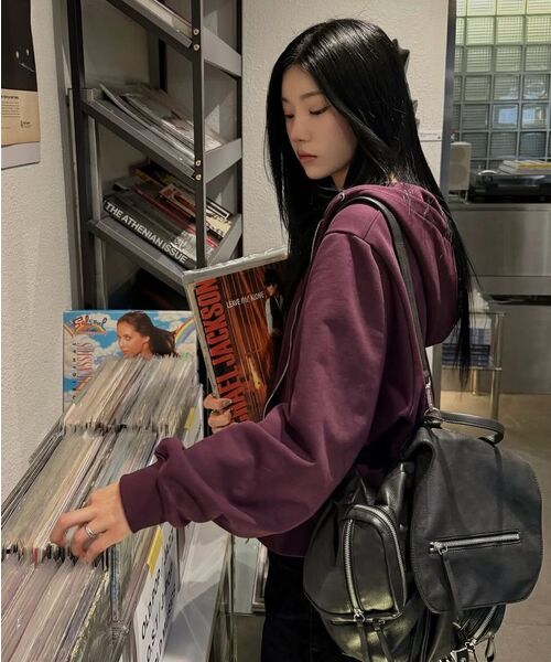 SUNBURNPROJECT(サンバーンプロジェクト)の「Logo Patch Hoodie Zip-up, PURPLE(パーカー・レディース・その他・FREE)」の2枚目の写真