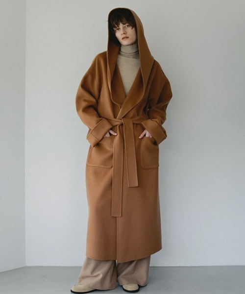 ETRE TOKYO(エトレトウキョウ)の「SANTEウールカシミヤフーディーリバーコート(その他アウター・レディース・キャメル/ネイビー・S/M)」の2枚目の写真