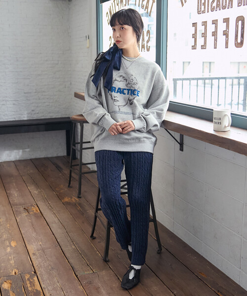 FREAK'S STORE(フリークスストア)の「パーソン フォトプリント スウェット/ロゴスウェット(スウェット・レディース・ライトグレー/チャコール・フリ-)」の11枚目の写真