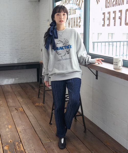FREAK'S STORE(フリークスストア)の「パーソン フォトプリント スウェット/ロゴスウェット(スウェット・レディース・ライトグレー/チャコール・フリ-)」の13枚目の写真