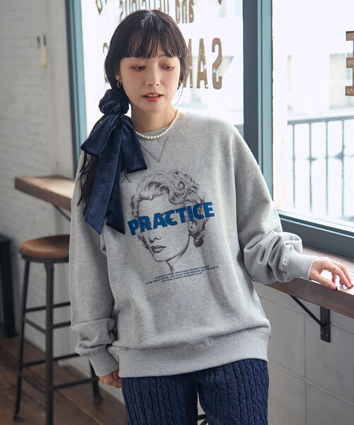 FREAK'S STORE(フリークスストア)の「パーソン フォトプリント スウェット/ロゴスウェット(スウェット・レディース・ライトグレー/チャコール・フリ-)」の17枚目の写真