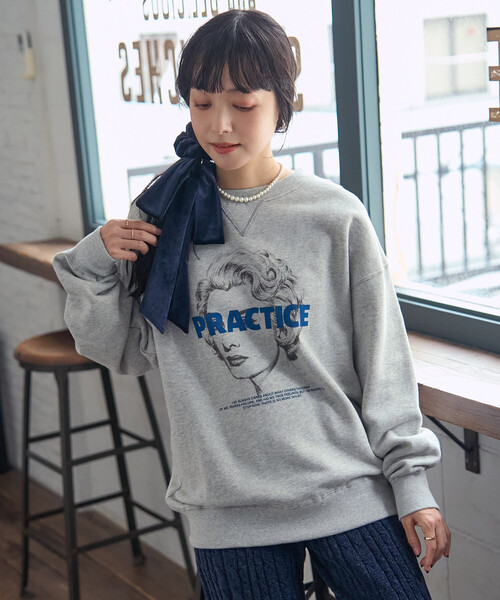 FREAK'S STORE(フリークスストア)の「パーソン フォトプリント スウェット/ロゴスウェット(スウェット・レディース・ライトグレー/チャコール・フリ-)」の19枚目の写真