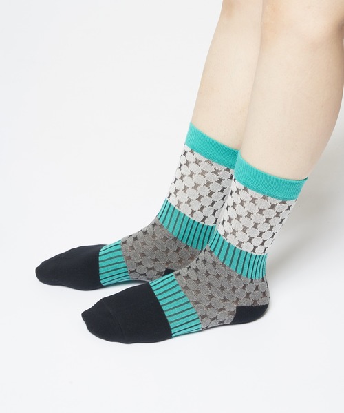 gomme（ゴム）の「ドットカラーブロックソックス（ソックス/靴下・レディース・グレー/ブラック/ホワイト/パープル・FREE）」の2枚目の写真