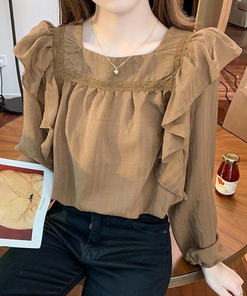 SallyLunn(サリーラン)の「スクエアネックフリルブラウス(シャツ/ブラウス・レディース・ホワイト/ブラウン・MEDIUM/LARGE)」の5枚目の写真