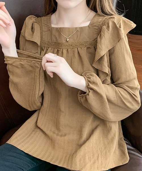 SallyLunn(サリーラン)の「スクエアネックフリルブラウス(シャツ/ブラウス・レディース・ホワイト/ブラウン・MEDIUM/LARGE)」の3枚目の写真