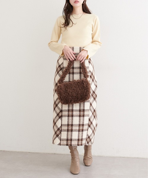 natural couture（ナチュラルクチュール）の「スカラップラメニット（ニット/セーター・レディース・アイボリー/ピンク/ミント/ネイビー/イエロー・FREE）」の22枚目の写真
