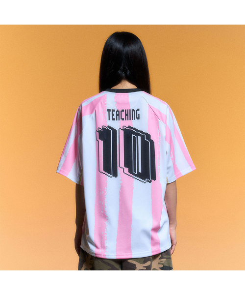 SCHISM INDUCING(スキズムインデューシング)の「TAU REPLICA T SHIRT_PINK(Tシャツ/カットソー・レディース・その他・MEDIUM/LARGE)」の4枚目の写真