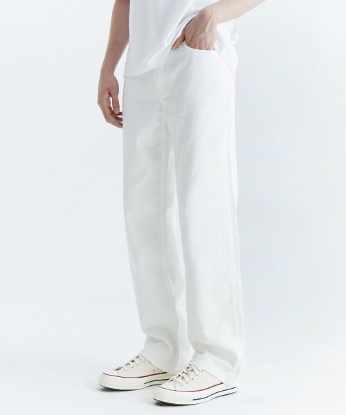 WHOLOVESART(フーラブズアート)の「Unisex Semi-Wide Denim Pants Cream(デニムパンツ・レディース・その他・X-SMALL)」の1枚目の写真