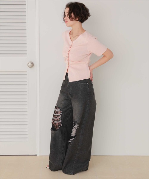 titivate(ティティベイト)の「レース付きダメージワイドパンツ(デニムパンツ・レディース・ブラック/ライトブルー・S/M)」の10枚目の写真