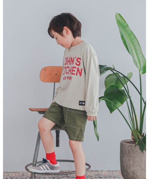 ZERO standerd(ゼロスタンダード)の「ゼロスタンダード JOHN'SロングTシャツ(Tシャツ/カットソー・キッズ・アイボリー/ブラック・110cm/120cm/130cm/140cm/150cm/160cm/100cm)」の5枚目の写真