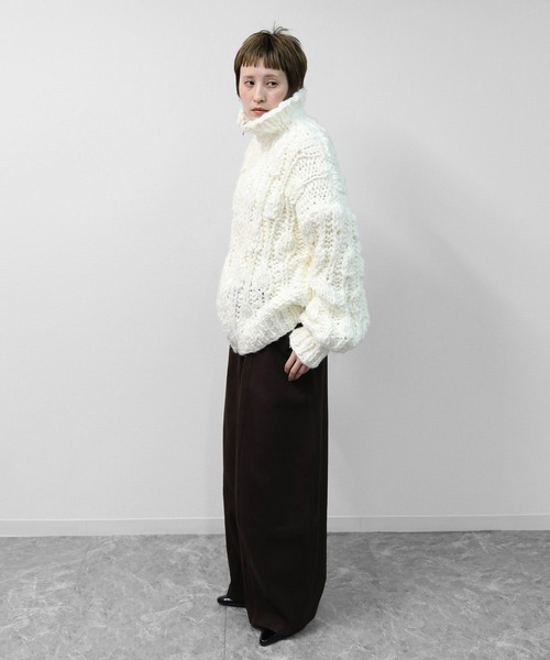 THE CELL.(ザセルドット)の「ビッグスラブ手編みジップカーディガン BIG SLUB HAND-KNIT ZIP CARDIGAN(ニット/セーター・レディース・オフホワイト・FREE)」の19枚目の写真