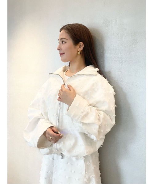 ESTNATION（エストネーション）の「ESTNATION / リボンカットジャガードブルゾン（ブルゾン・レディース・ホワイト/ブラック・FREE）」の19枚目の写真