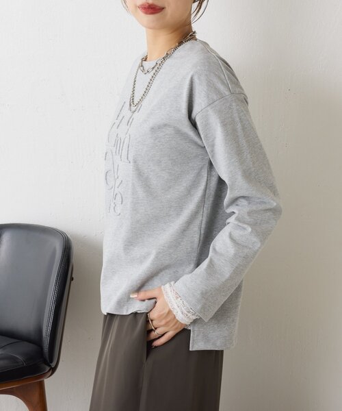 Jena espace merveilleux（ジェナ　エスパスメルヴェイユ）の「エンボスロゴカットソー（Tシャツ/カットソー・レディース・オフホワイト/グレー/チャコールグレー・FREE）」の8枚目の写真